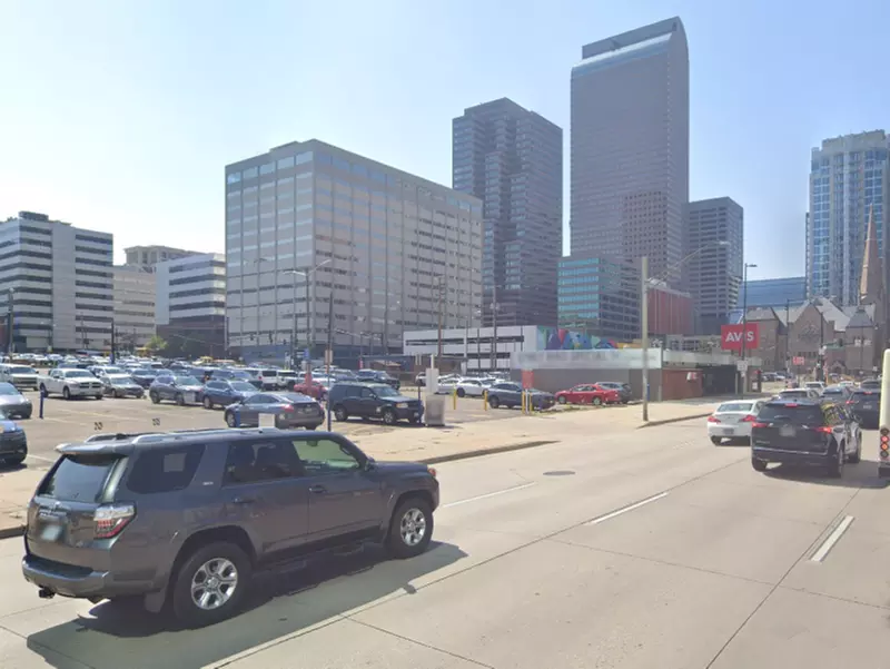 Parking at Avis Lot - Primary Image