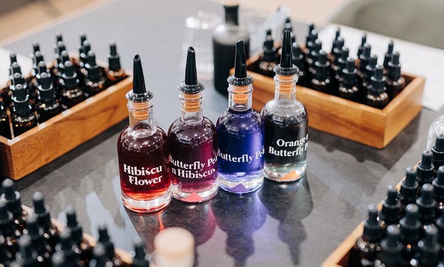 Image 4: Date Night with Blending Class and Dinner