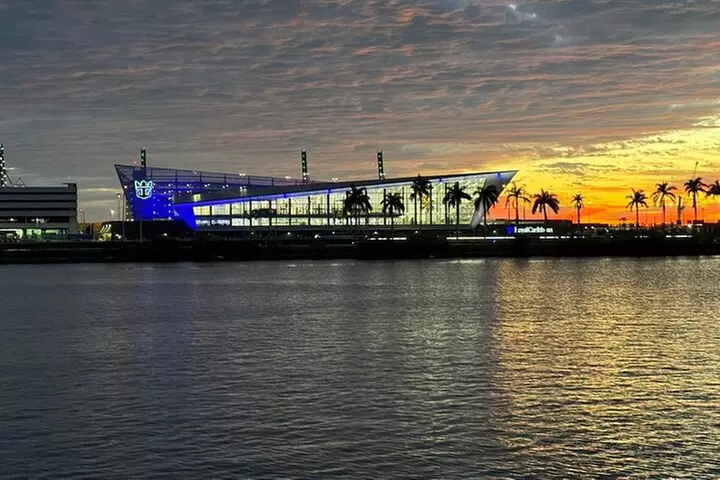 Miami Skyline Sunset Cruise with The Mojito Bar On board