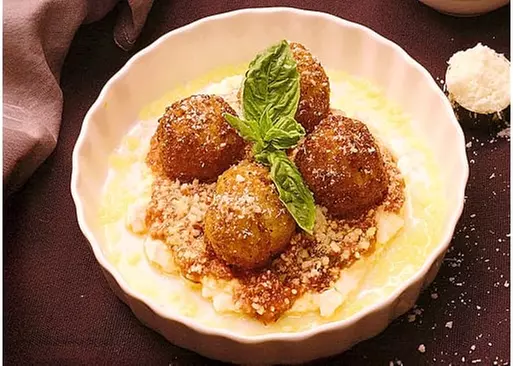 5% Cash Back at Napoli Wood Fired Pizza & Bakery