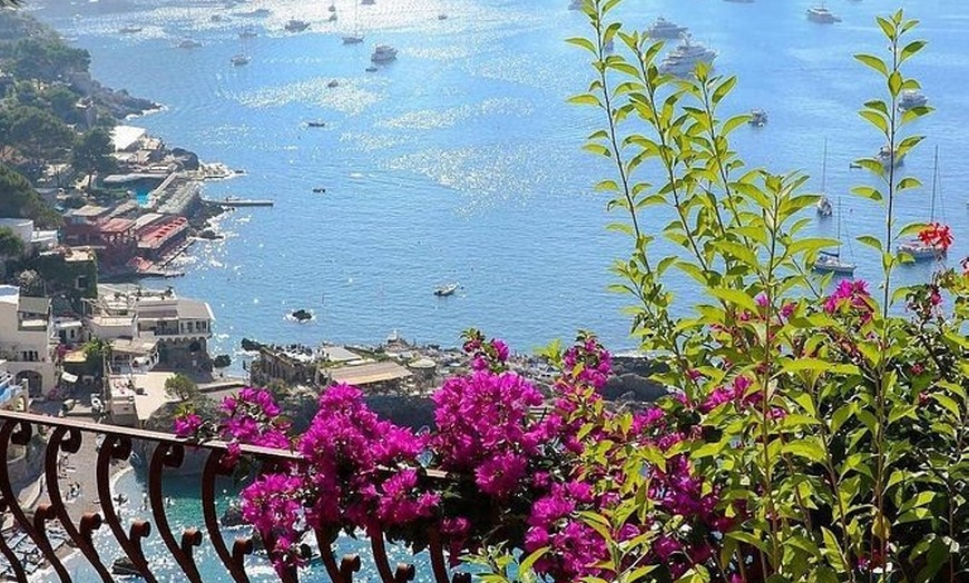Image 1: Tour di Sorrento, Positano e Amalfi: le meraviglie della costa
