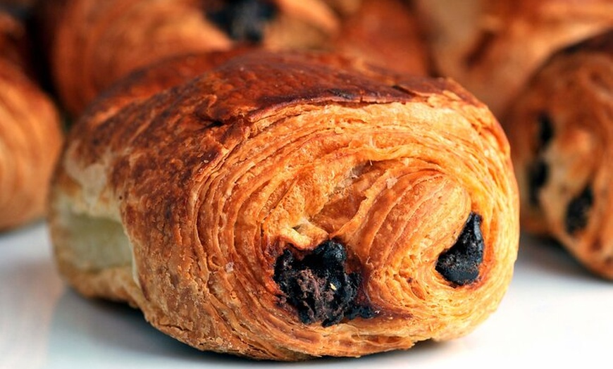 Image 2: Cours de Croissant & Pâtisserie Bicolore dans le Centre de Paris