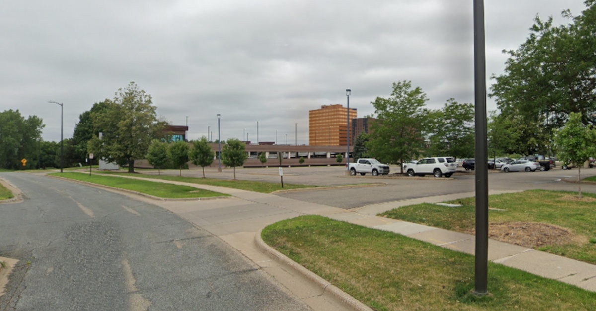 Parking at Hilton Minneapolis Lot