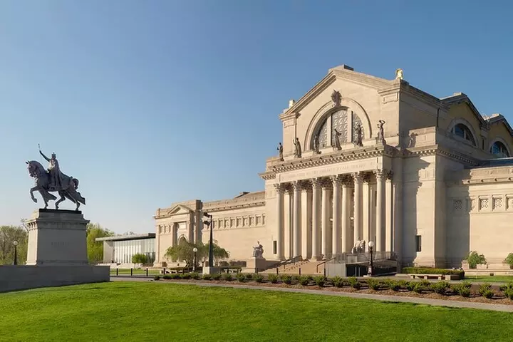 "StL's Best Sights and Bites" - Your Private Tour in St. Louis