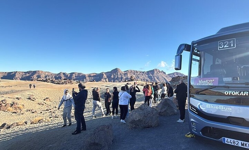 Image 6: Tour Nocturno al Teide Con Cena y Observación Astronómica