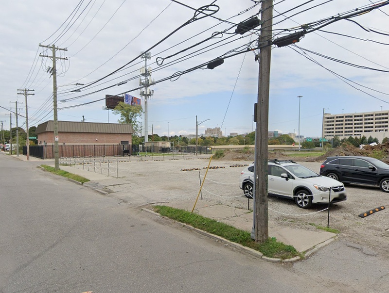 Parking at 1930 Brooklyn St. Lot