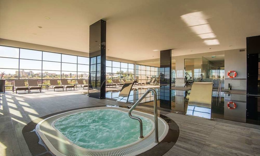 Image 18: ✈ ALGARVE | Lagos - Vila Galé Lagos 4* - Piscine extérieure