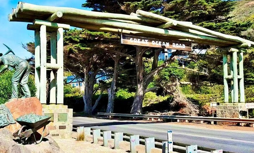 Image 8: Melbourne Great Ocean Road Mercedes Mini Bus & Luxury Coach Tour