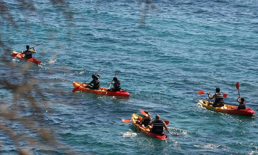 Image 7: Excursión Guiada Kayak y Snorkel en la Costa Brava: Sant Feliu