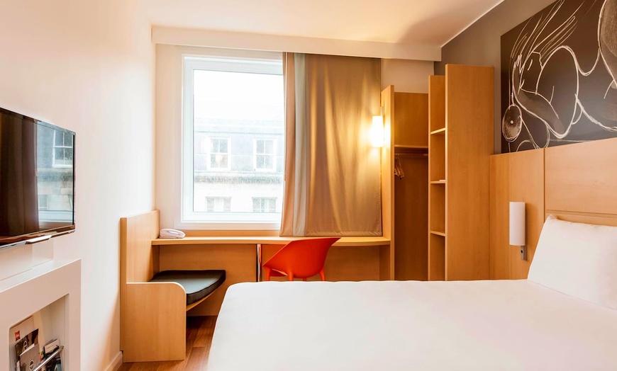 Image 63: ✈ SCHOTLAND | Edinburgh - ibis Edinburgh Centre South Bridge - Roya...