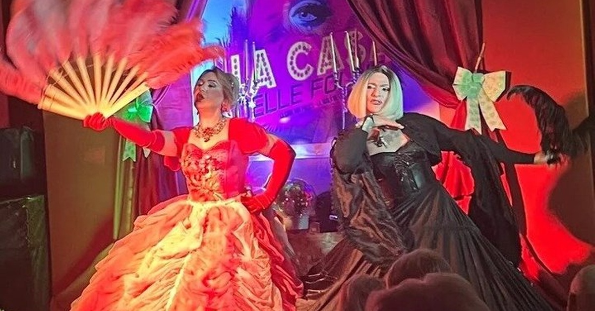 Cartel de Espectáculo de cabaret drag queen en Alicante con opción a tapas