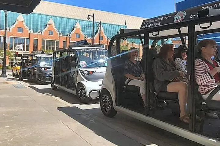 Discover Iconic Milwaukee Tour