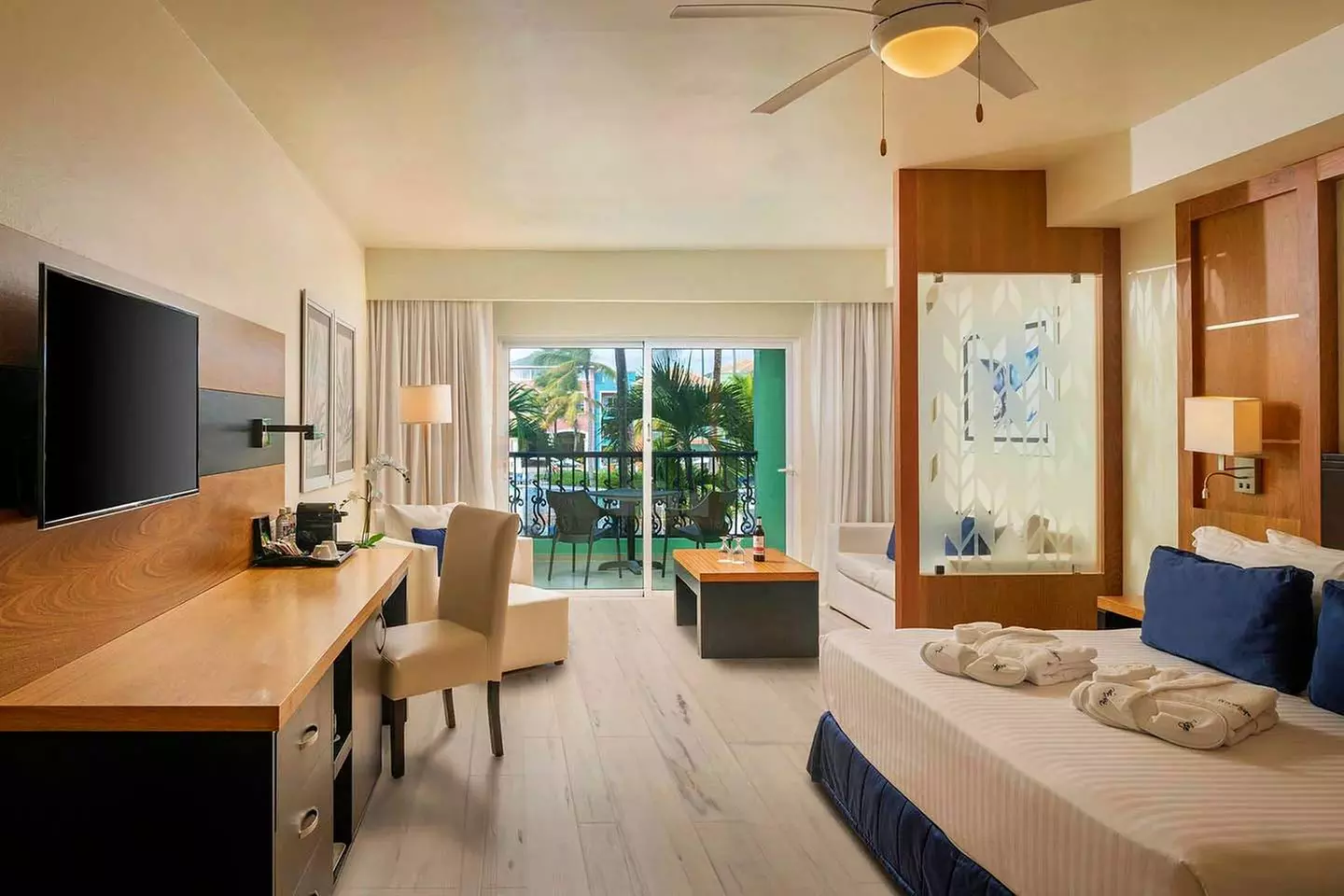 ✈ REPUBBLICA DOMINICANA | Punta Cana - Ocean Blue & Sand Beach Reso...