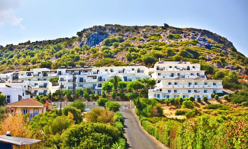 Image 11: ✈ CRETE | Hersonissos - Semiramis Village 4* - Family friendly