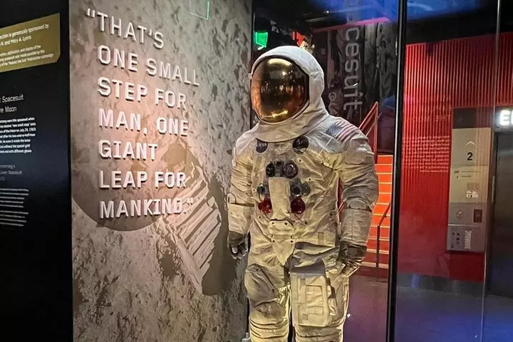 The Smithsonian National Air & Space Museum Exclusive Guided Tour