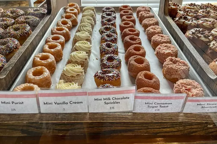 Nashville: Food Tour with 5+ Tastings of Local Delicacies