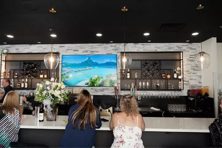 Wine Tasting Tour from Las Vegas with Snacks