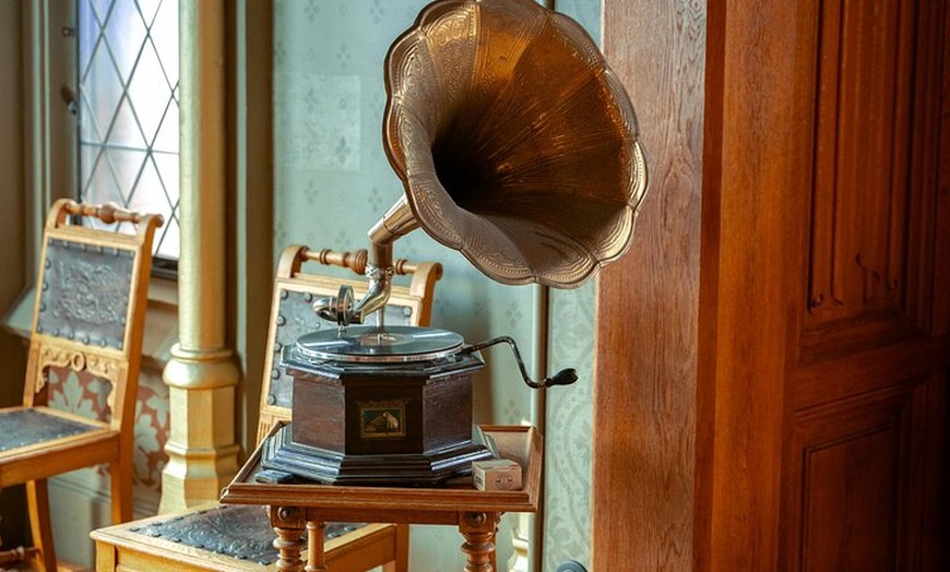 Image 4: Privater 10-stündiger Tagesausflug von Frankfurt nach Schloss Drach...