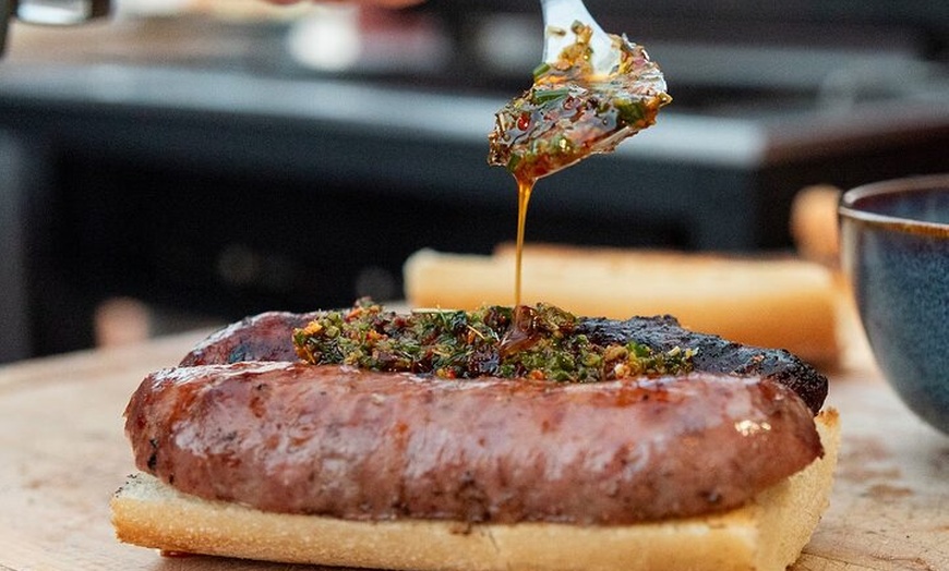 Image 29: Barbacoa en un atico en el centro de Barcelona con un chef