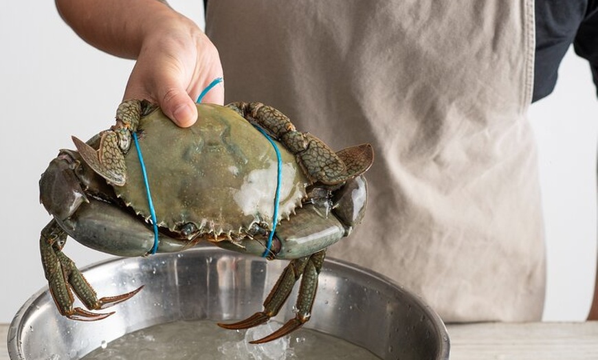 Image 4: Sydney Fish Market: Singapore Chilli Mud Crab Cooking Class