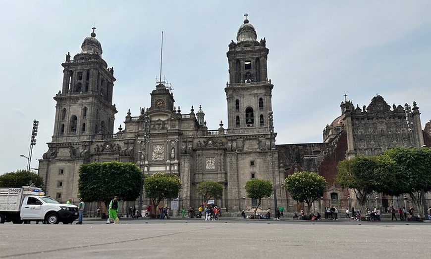 Image 3: Walk through the Historic Center of the CDMX