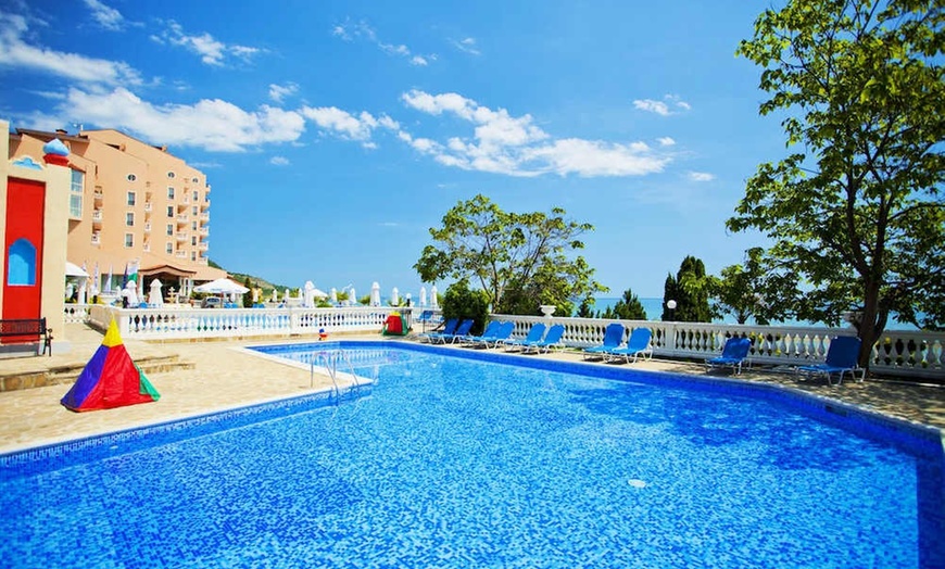 Image 19: ✈ BURGAS | Elenite - Hotel Royal Bay 4*