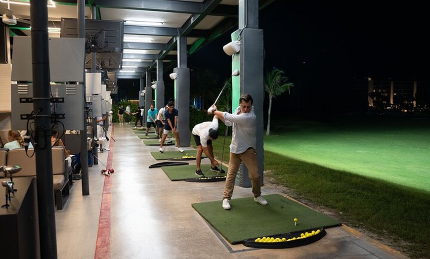 Image 5: Sunset and Night Golf Experience
