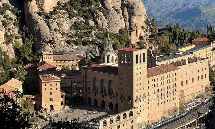 Image 28: Excursión privada al Monasterio de Montserrat con recogida en el hotel