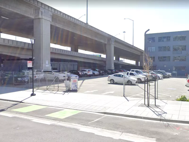 Parking at 400 2nd St. Lot