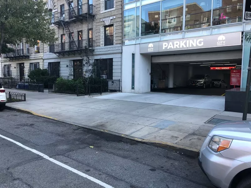 Parking at City Parking - Grand Army Plaza Garage LLC - Primary Image