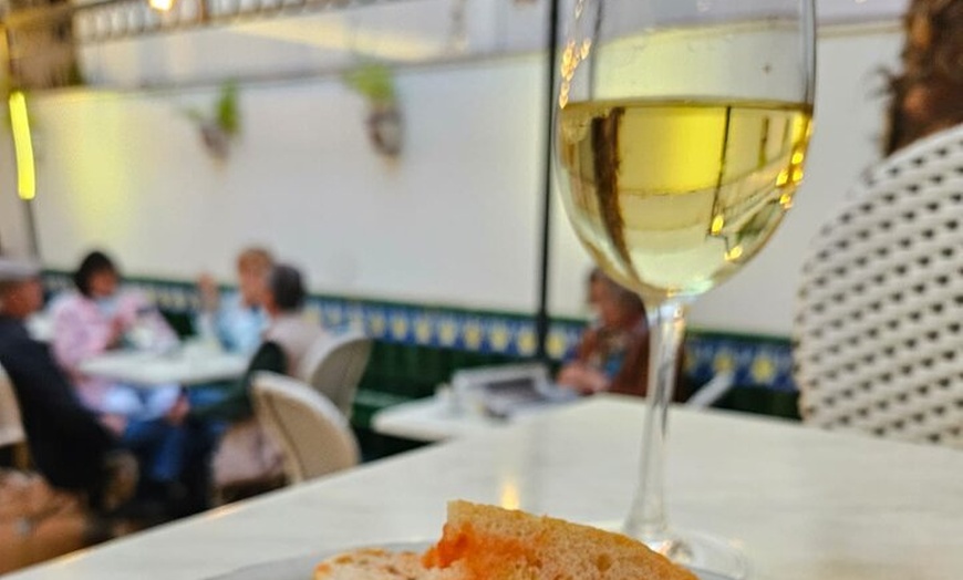 Image 9: Paseo de tapas de Sitges: recorrido gastronómico, vinícola e histórico