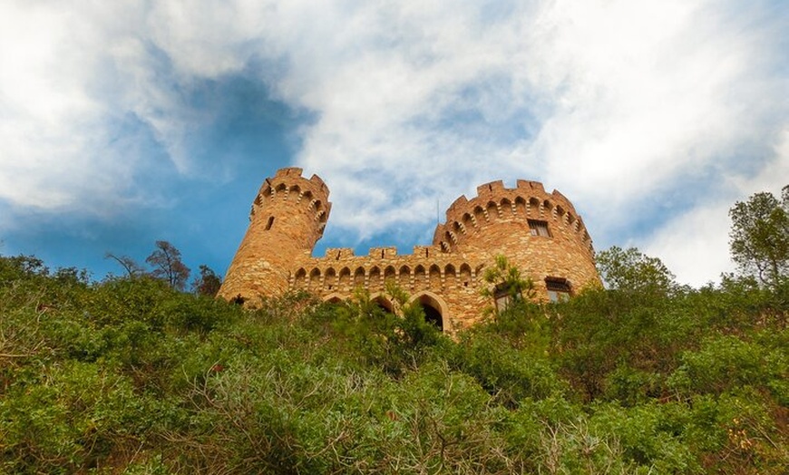 Image 2: Entrada al Castillo de Castell de Lloret
