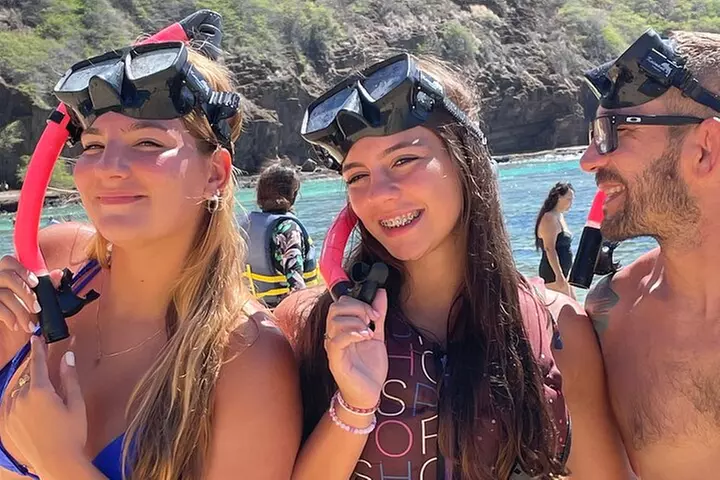Snorkel Gears near Hanauma Bay