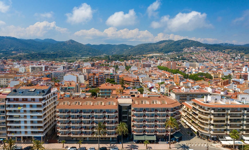 Image 12: ✈ COSTA BARCELONA | Pineda de Mar - Aqua Hotel Promenade 4*, 2 nach...