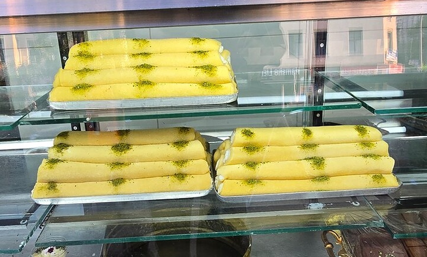 Image 27: Das echte Berlin - Street, Food und History - Tasty Bike Tour