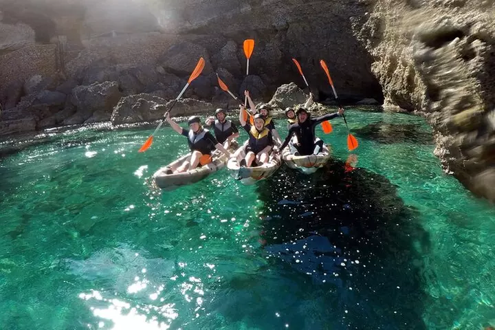 Mallorca : Paseo en kayak, cueva marina, salto acantilado y snorkel