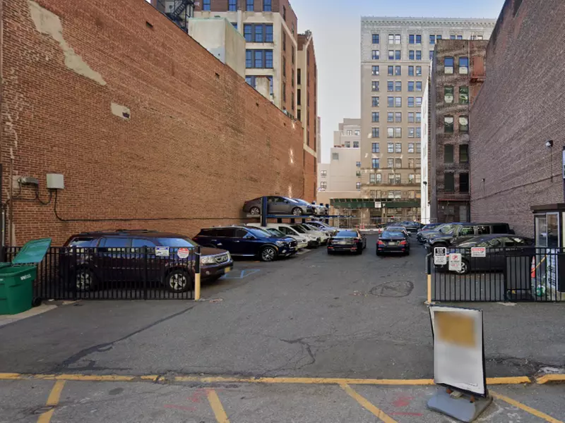 Parking at 36-38 Commerce St. Lot
