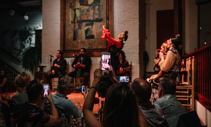 Image 14: Noche Flamenca en el Tablao de Carmen con Menú Degustación o Cena