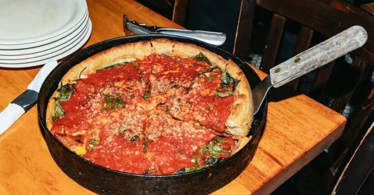 Chicago: Gangsters and Food Tasting Walking Tour