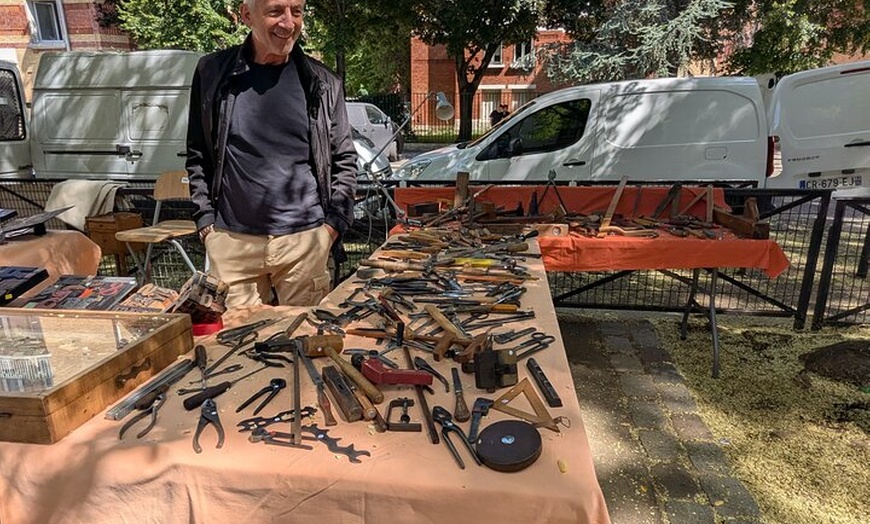 Image 8: Visite à pied des Vanves du marché aux puces