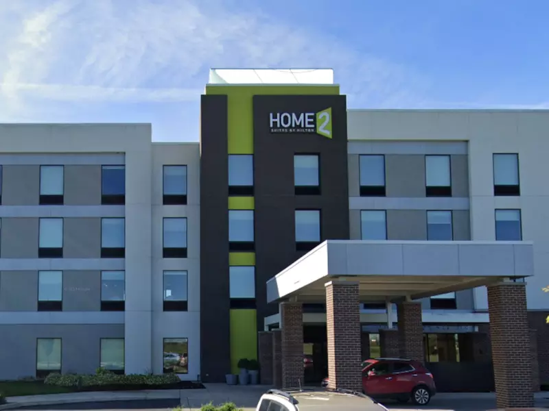 Parking at Home2 Suites by Hilton Indianapolis Airport Lot - Second Medium