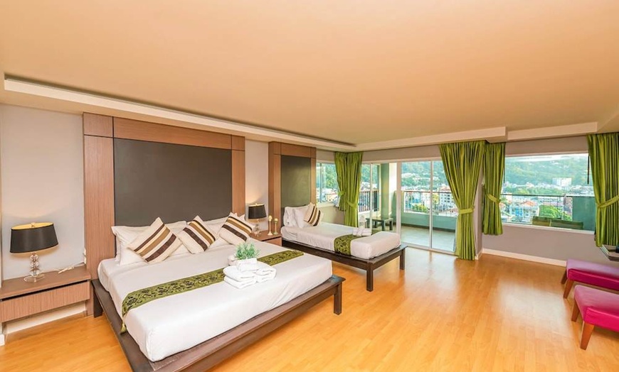 Image 8: ✈ POŁUDNIOWA TAJLANDIA | Phuket - Casa Del M 4* - Odkryty basen
