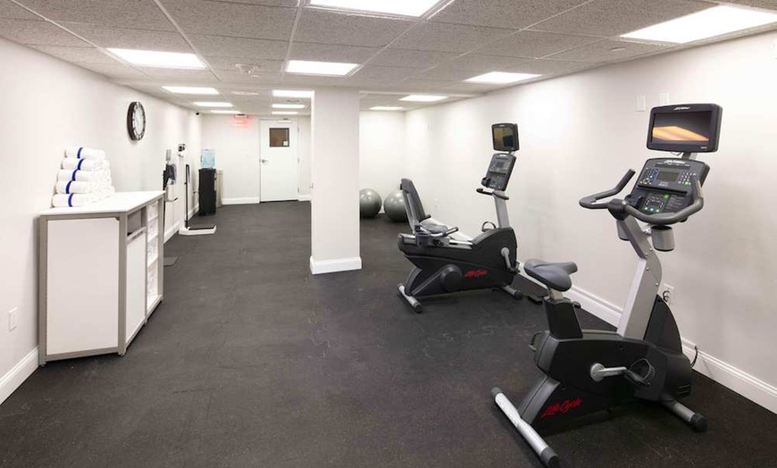 Image 11: ✈ FLORIDA | Lake Buena Vista - Red Lion Orlando Lake Buena Vista So...