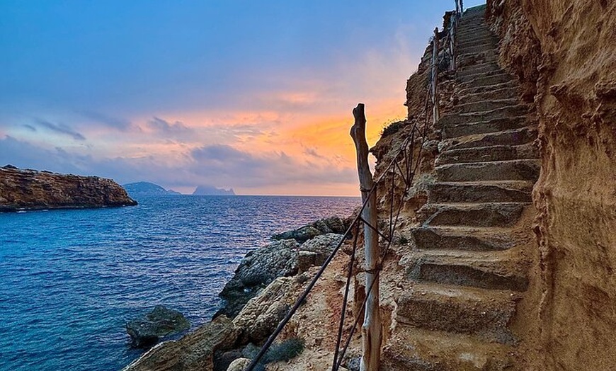 Image 7: Ibiza - Secret Spots Tour en 4X4 en Land Rover Defender