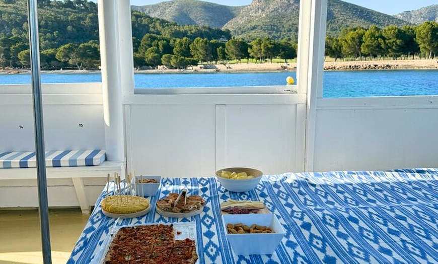 Image 5: Paseo en Barco al Atardecer en la Bahía de Alcudia Mallorca