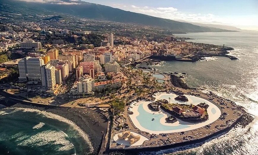 Image 18: Tour Grand VIP Tenerife con guía privado Por Mercedes clase V