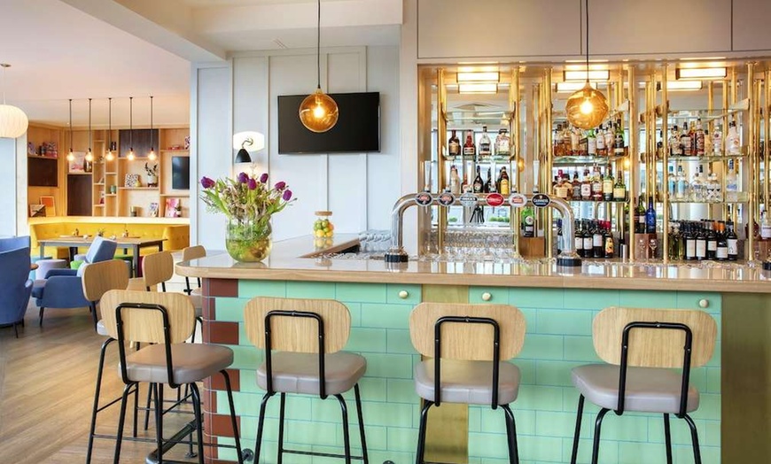 Image 5: ✈ VERENIGD KONINKRIJK | Liverpool - Leonardo Hotel Liverpool 4*, 2 ...