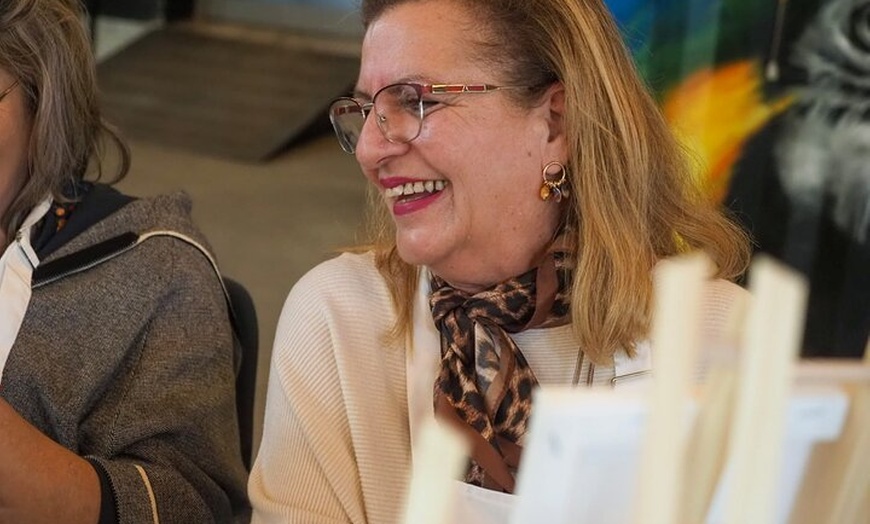 Image 2: Ven a Pintar y Degustar a Córdoba Los Mejores Vinos y Quesos