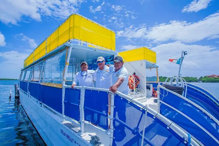Isla Mujeres Private Catamaran Tour with Transportation - Primary Image