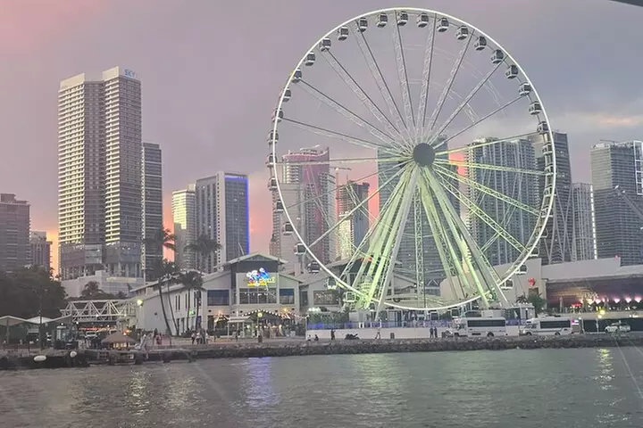 Miami Skyline Sunset Cruise with The Mojito Bar On board